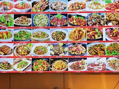 -芙蓉楼湘西土菜(北二环西路店)