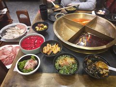 -沸炉重庆老火锅(军事博物馆店)