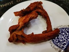 -扒虾小妹儿麻辣海鲜(宏图街店)