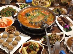 -亮欢寨酸汤鱼(沙冲路店)