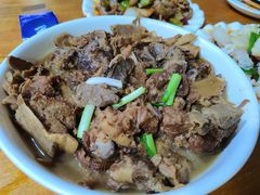 笋干炖排骨-温州一家人美食(西木头市店)