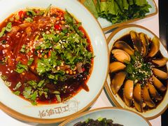 -江边城外烤全鱼(世茂广场店)