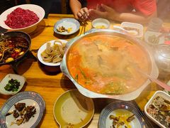 -老凯俚酸汤鱼(鸿通城店)