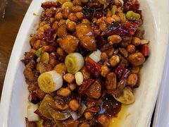 宫保鸡丁-夫妻肺片·中华老字号·正宗川菜(春熙路店)