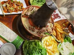 -老蜀铜火锅·酸菜脊骨·麻辣羊蝎子(热闹路店)
