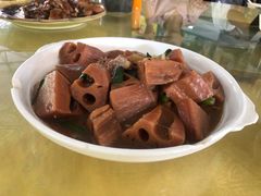 花腩炆莲藕-鹿福农庄(南沙天后宫店)