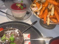 -春树下·树屋花房西餐厅(罍街AS1980店)