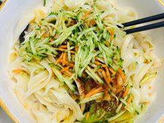 -天天向上素食餐厅(五台山店)