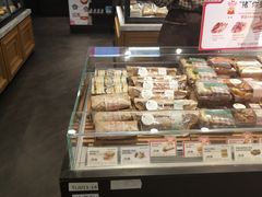 面包甜点陈列柜-多乐之日(和平伊势丹店)
