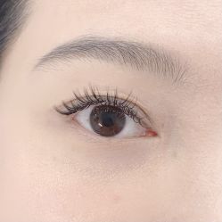 -花岐款式专研健康美甲沙龙