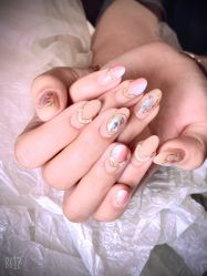 -沫儿·美甲美睫·半永久·皮肤管理