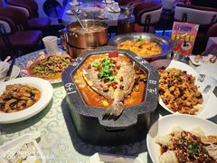-巴特餐饮6加1音乐餐吧·新疆菜