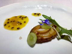 鲜活鲍鱼佐百香果酱-王品牛排(郑州大卫城店)