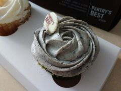 抹茶黑芝麻纸杯蛋糕-Pantry's Best派悦坊蛋糕(K11购物艺术中心店)