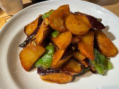 -关东小磨东北菜(上海长风大悦城店)