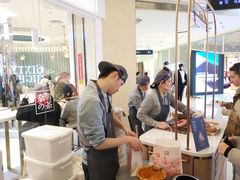 -奈雪的茶(亨特国际广场店)