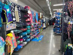 -迪卡侬(西三旗店)