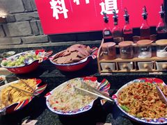 -老牌坊云南鱼豆花火锅(哈西万达店)