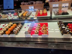 -Salon de The de Joel Robuchon(外滩18号店)