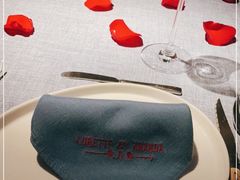 -弦月窗LUNETTE BY AMANDA(复兴路店)