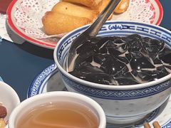 -邹开喜·小海鲜醉鸡煲·潮汕鲜切牛肉店(襄阳北路店)