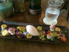 -植物园哈利亚餐厅