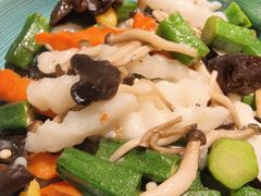 -前海沿·青岛菜(大拇指广场石老人店)