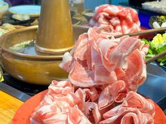 -洞庭洲·防空洞火锅·烧烤·铜锅涮肉(新百广场店)