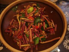 蒜蓉蕨菜-龚师傅土菜馆.地道农家菜(魅力湘西店)