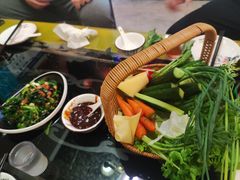 -路边边地标烧烤·川菜·小龙虾·音乐酒馆(良乡长虹店)