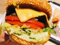 -The Habit Burger Grill 哈比特汉堡(复兴soho店)