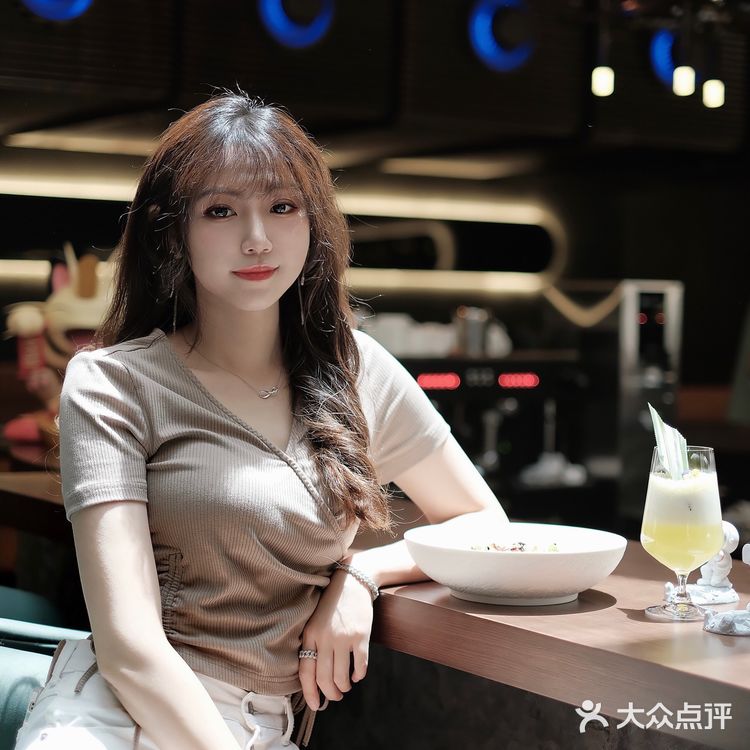 新店首发｜太空主题风的美式餐厅来啦