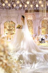 -派丽莫Pellimo原创设计婚纱品牌