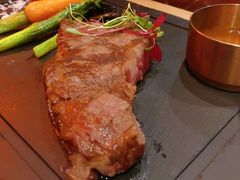 碳烤澳洲西冷牛排-YUE·6·西式融合餐厅(外滩六号店)