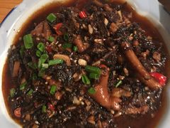 梅干菜烧鸡爪-冶建镜子·老南昌大排档·江西虾王(总店)