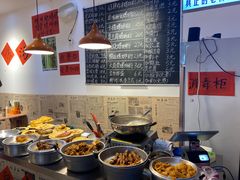 -柳州肥姨妈大骨螺蛳粉(沙河店)
