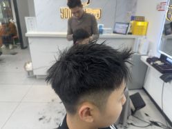 点击看大图 -尤司男士国潮理发馆