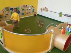 -乐融婴幼儿成长中心(四季青校区)