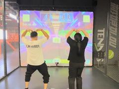 -极限PLAY运动娱乐新世界·团建派对潮玩休闲馆·室内蹦极高空游乐园
