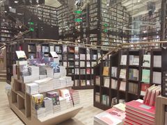 -钟书阁(群光广场店)