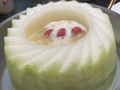 -得意咚瓜·顺德鱼生·冬瓜火锅(深圳首店)