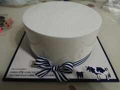 迷你纯秀牛奶蛋糕-巴黎贝甜(大宁国际商业广场店)