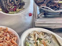 -丹水桥地锅鱼·翘嘴鲌·地方特色全鱼宴(丹江口大坝店)