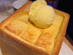 面包诱惑-绿茶餐厅(同成街华联店)