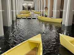 -涨巢·潮玩水疗局