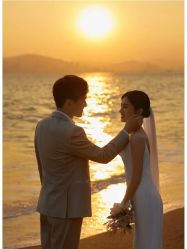 -拾年·定制婚纱摄影