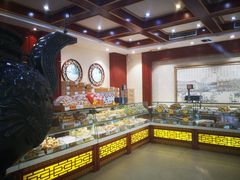 面包甜点陈列柜-老鼎丰(靖宇街总店)