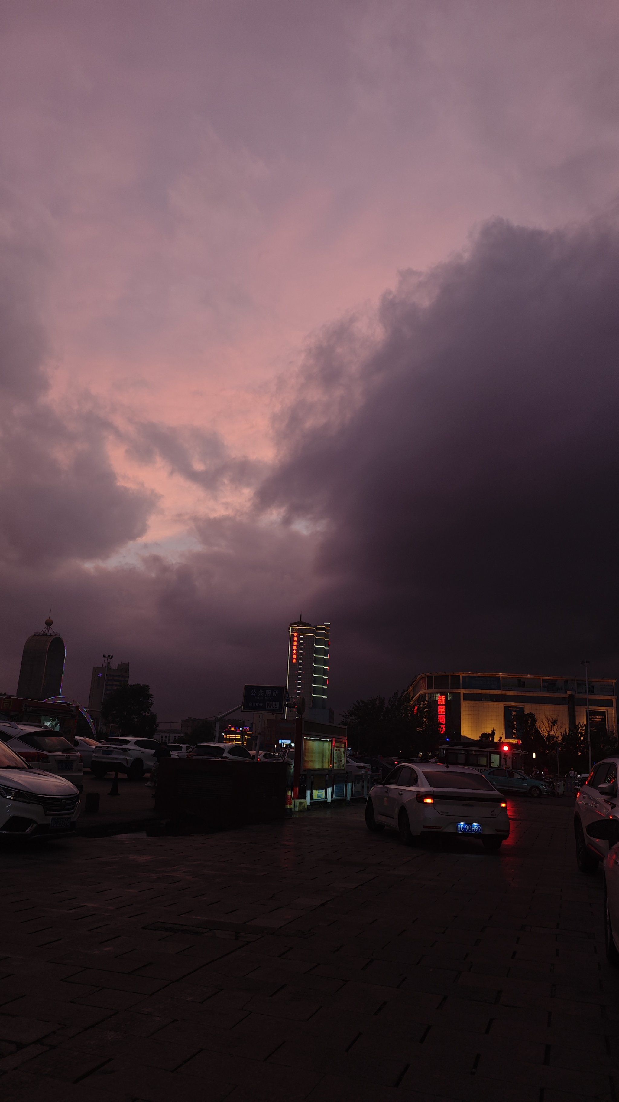 傍晚的天空色彩斑斓