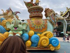 -七彩云南欢乐世界