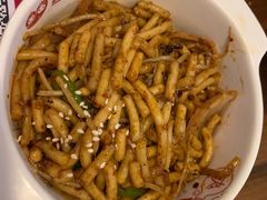 -鸿通城购物中心